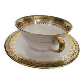 Tasse à thé ou chocolat en porcelaine de limoges , verte et or