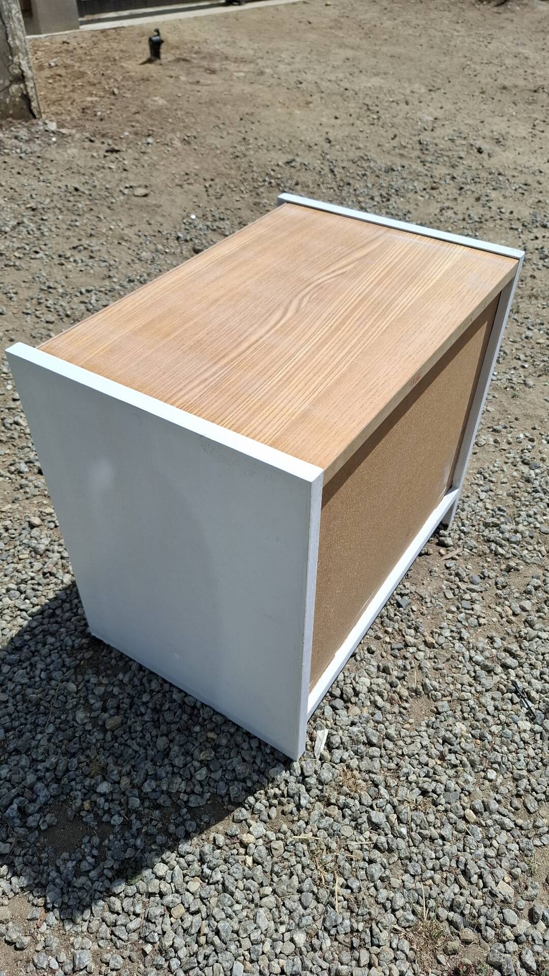 Table de chevet blanc et bois