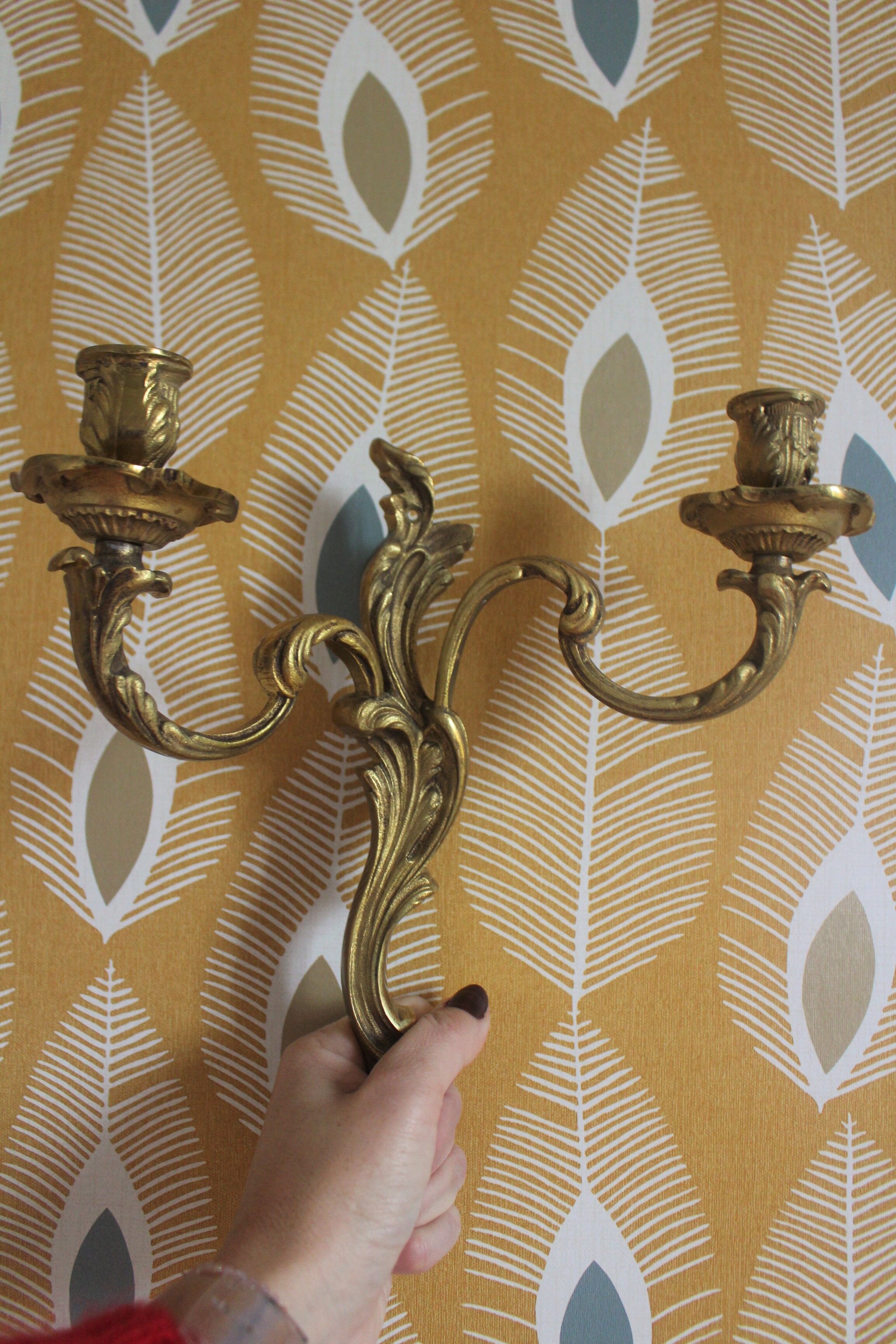 Wall sconce