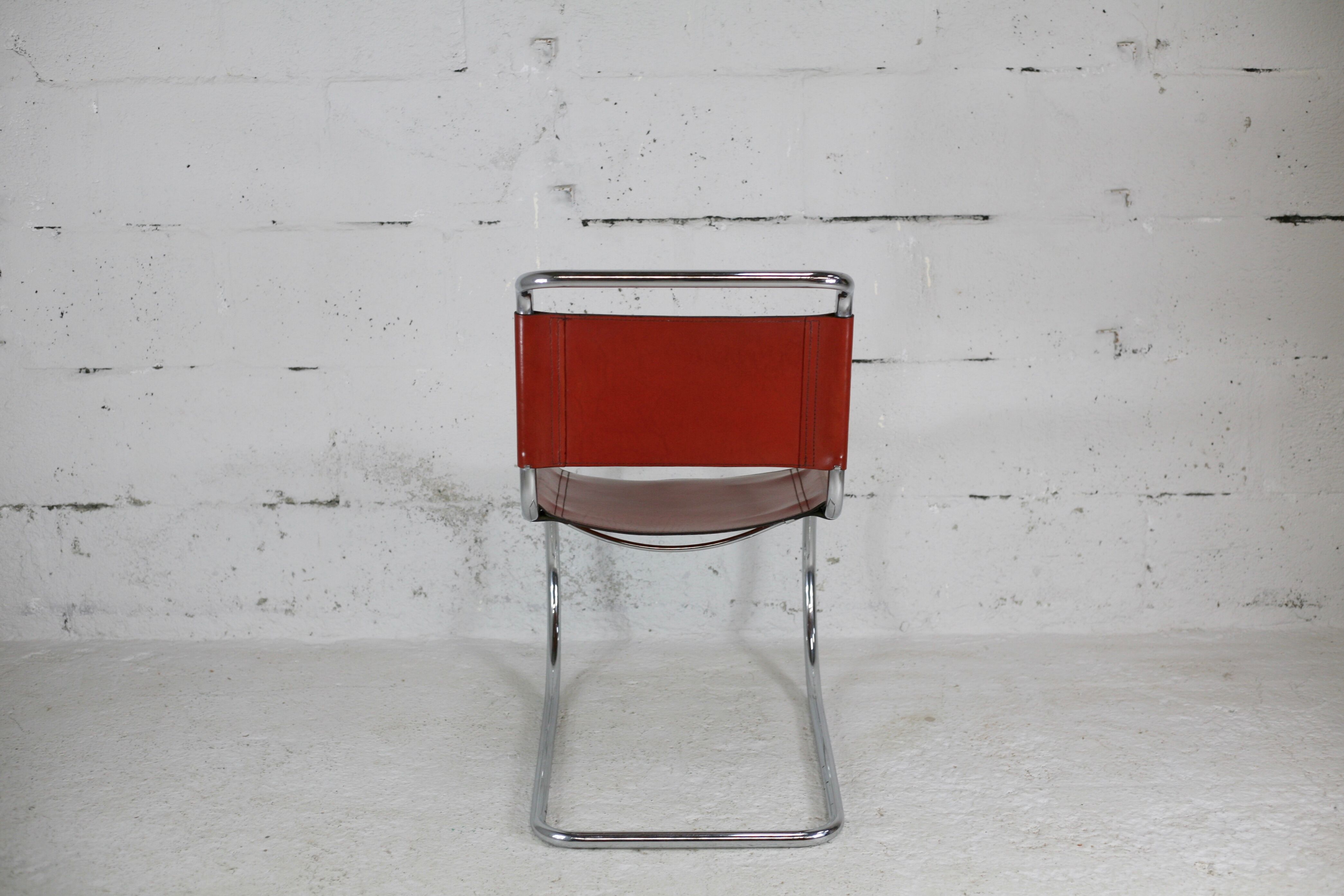 Chaise MR10 Mies Van Der Rorhe circa 1960 cuir cogna