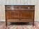 Buffet bas style Louis XVI en acajou massif et marbre de Carrare – Restauré