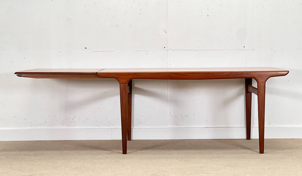 Table à manger de Johannes Andersen pour Uldum Møblefabrik