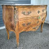 Commode style Louis XV