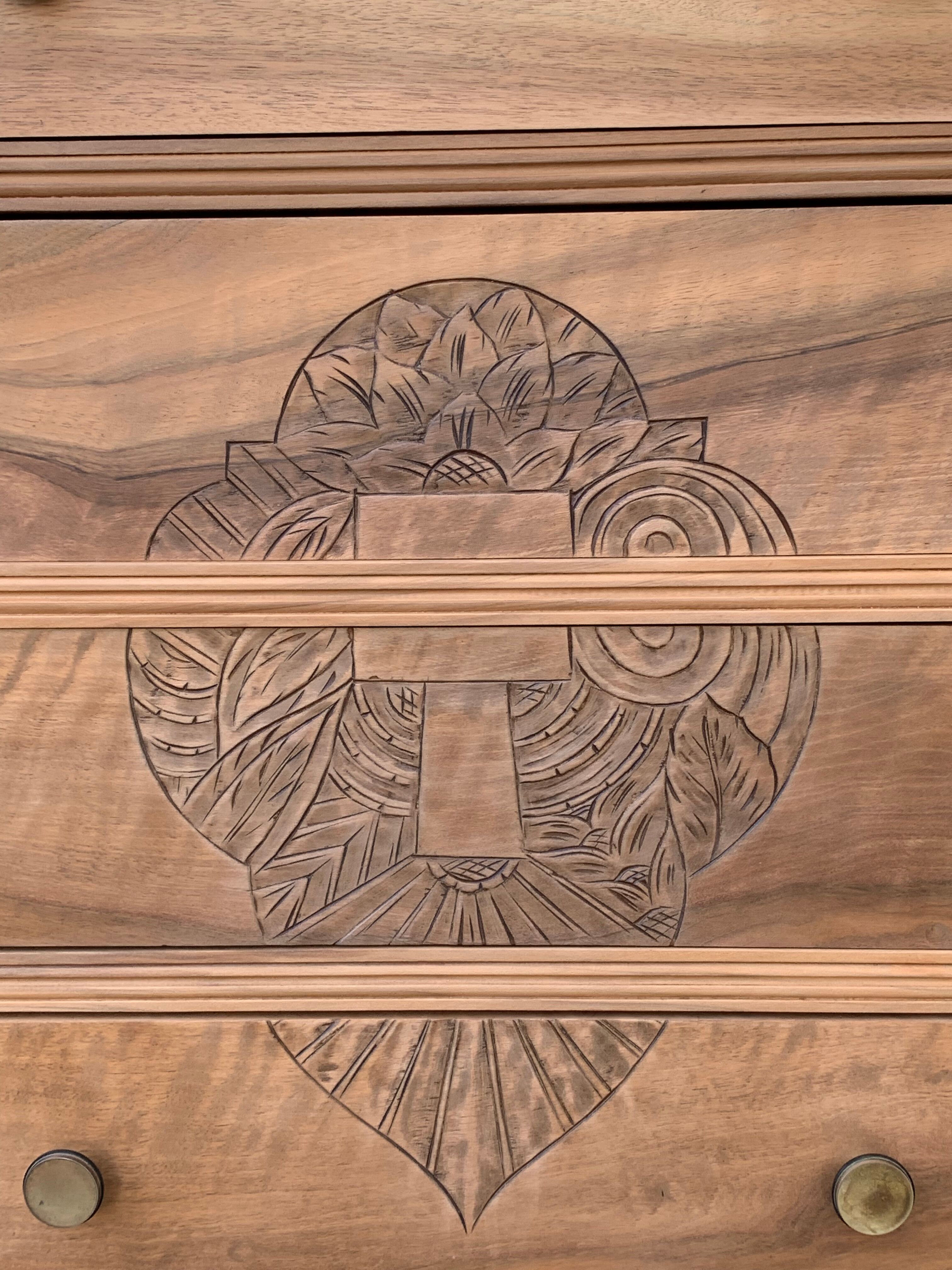 Art Deco chest of drawers Blond walnut 1930