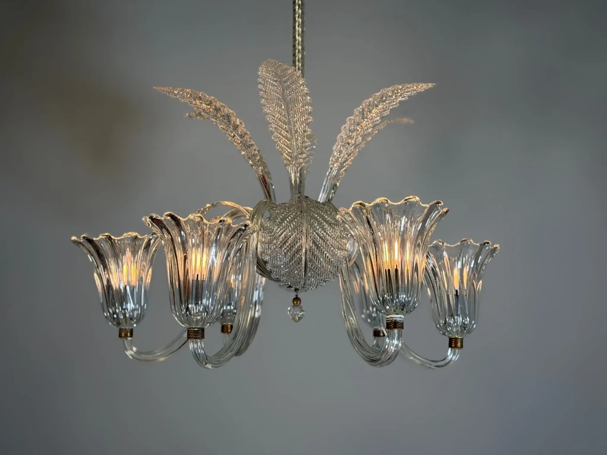 Venetian Art Deco chandelier made of Murano glass, circa 1930.
