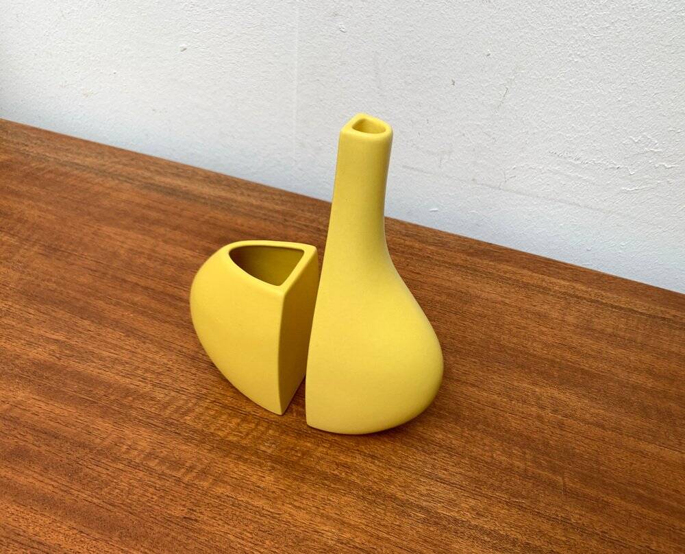 Set of 2 minimalist postmodern Italian vases by Bel Mondo, 1980s.