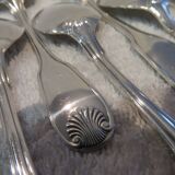 12 silver-plated ice cream scoops, Christofle Vendome model, 12.9 cm