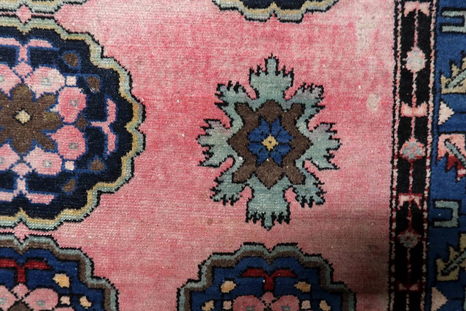 Handmade vintage Persian Malayer rug 115cm x 188cm, 1950s