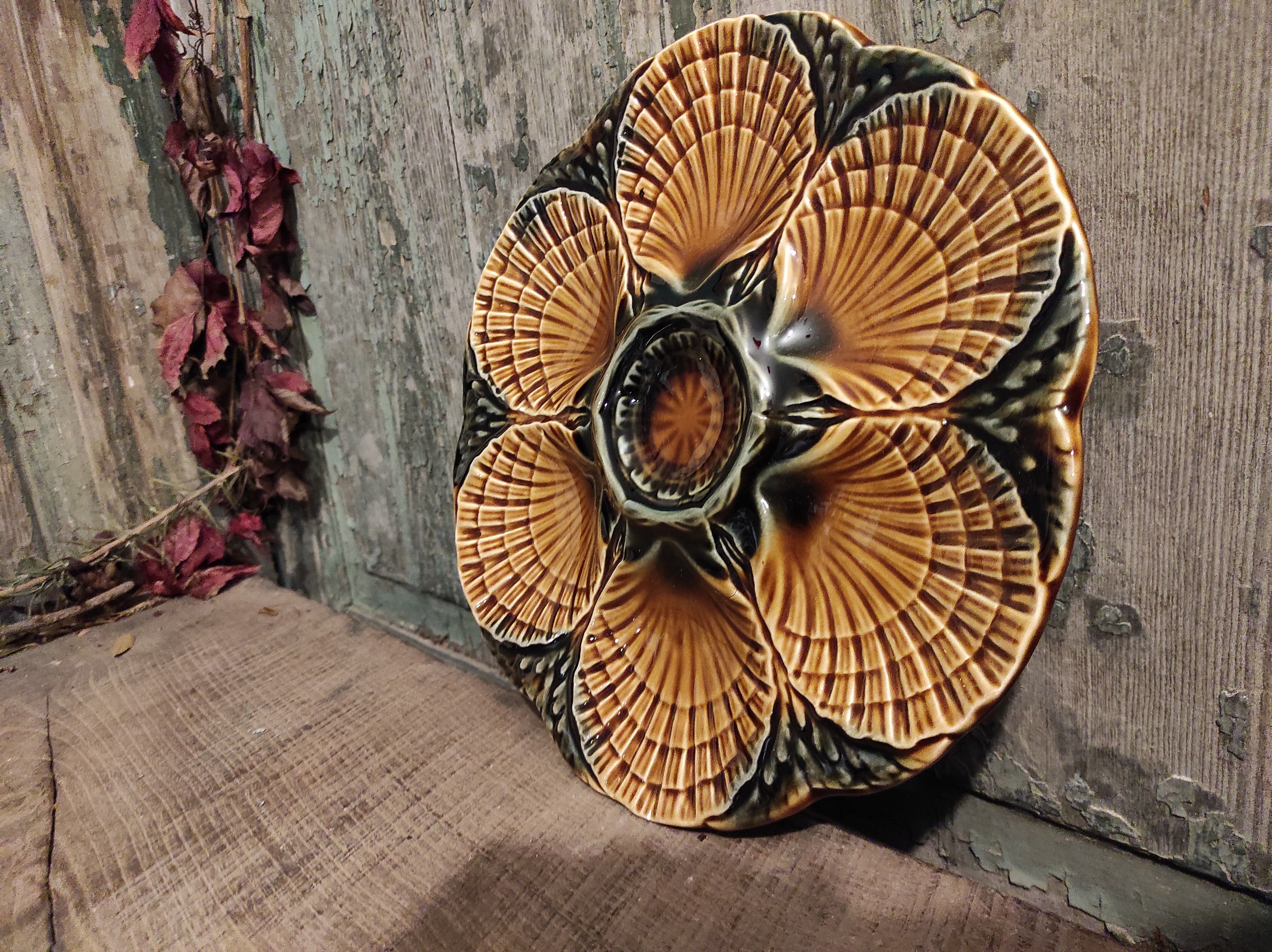 Vintage French majolica oyster plate from Sarreguemines
