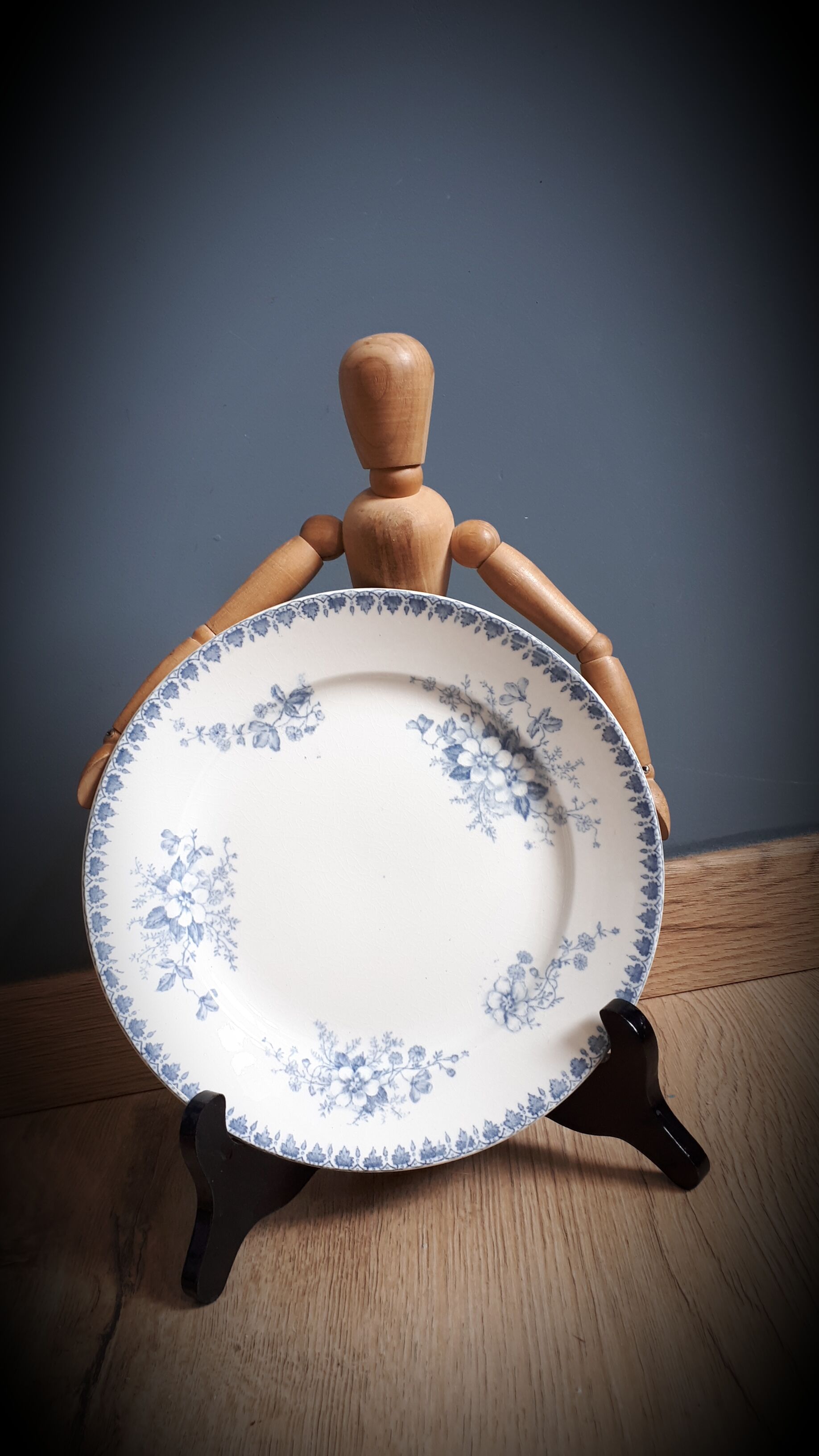 Blue Anna Plate