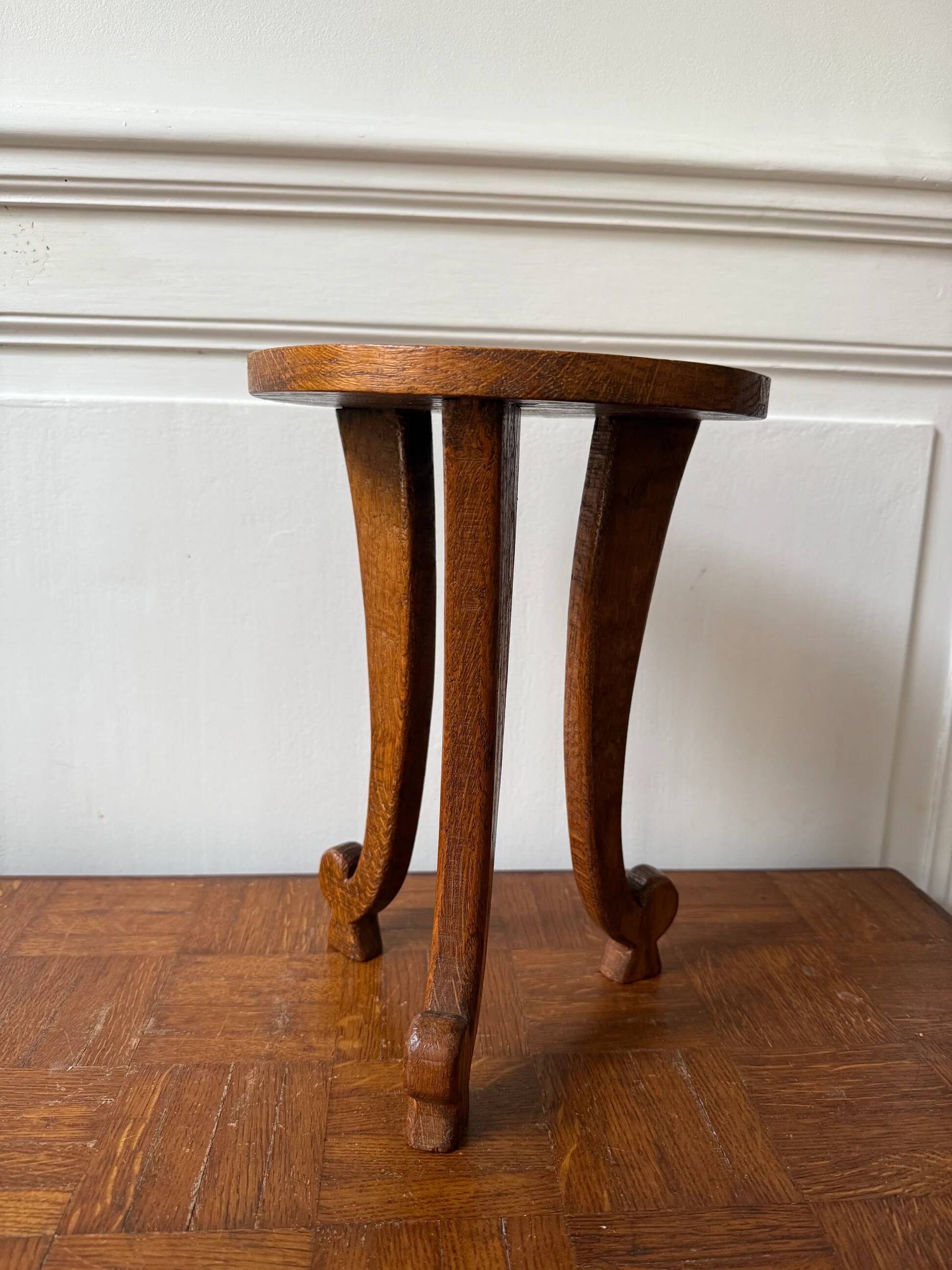 Vintage wooden side table / stool