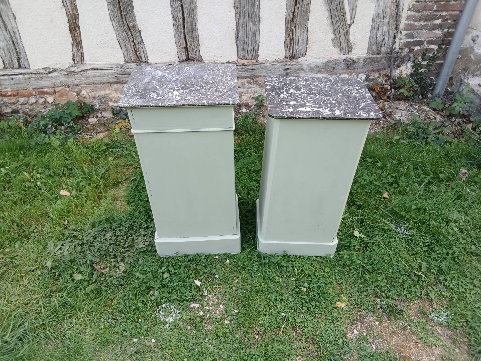 Pairs of bedside tables in Louis Philippe style, Luxembourg green.