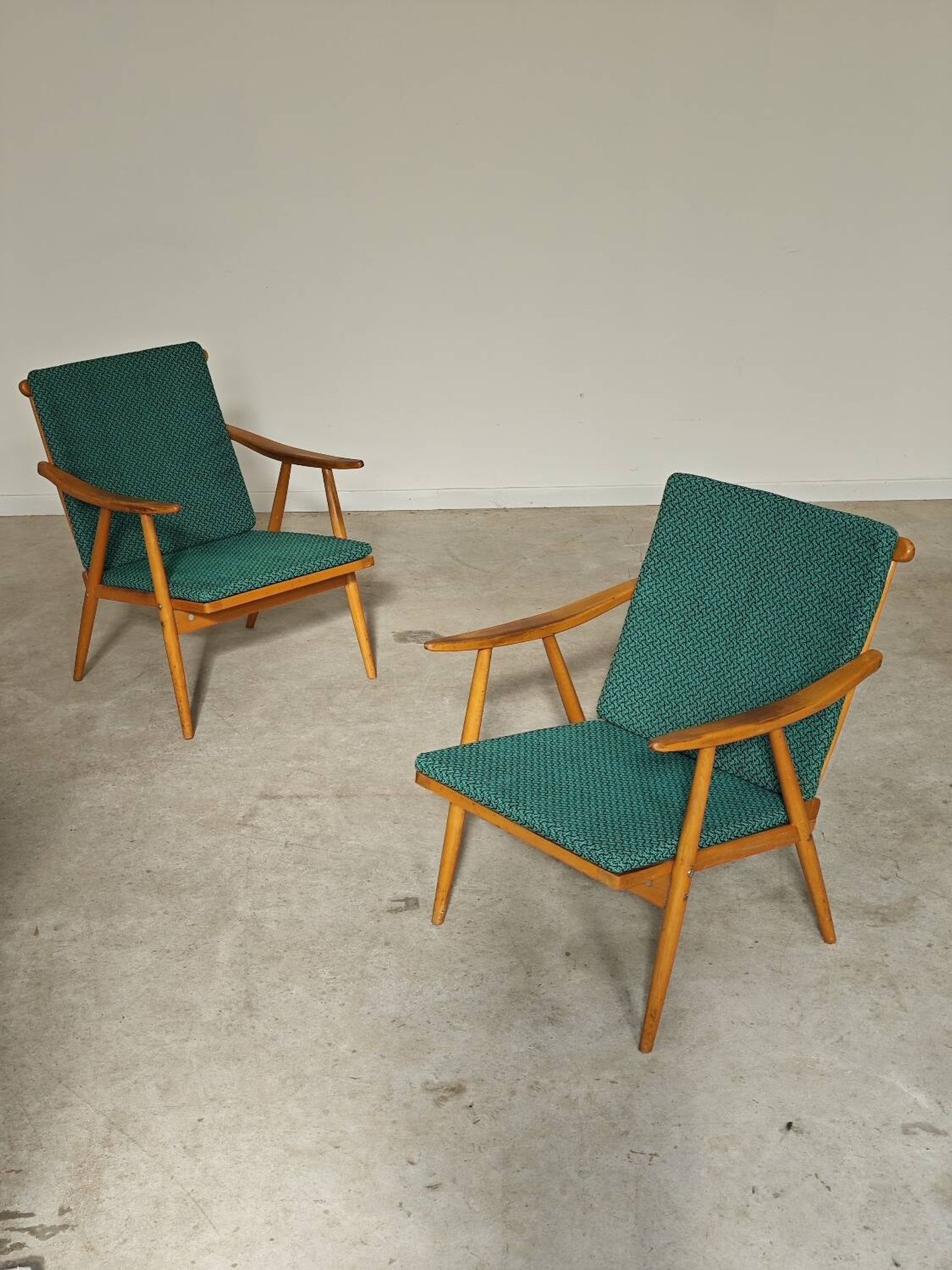 Pair of Thonet Boomerang armchairs by Antonin Suman for TON 1960