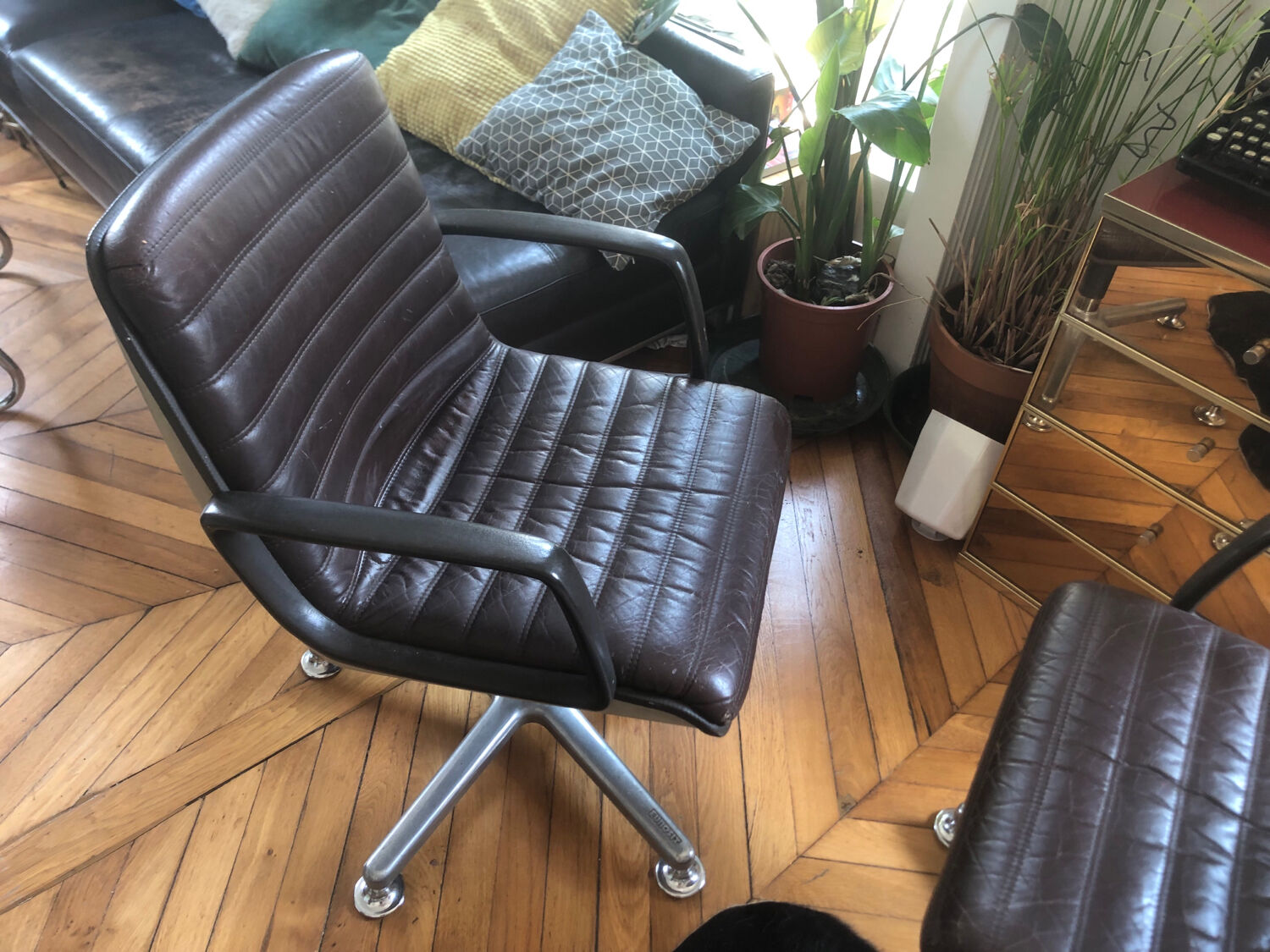 Eurosit leather chair (year 70/80)