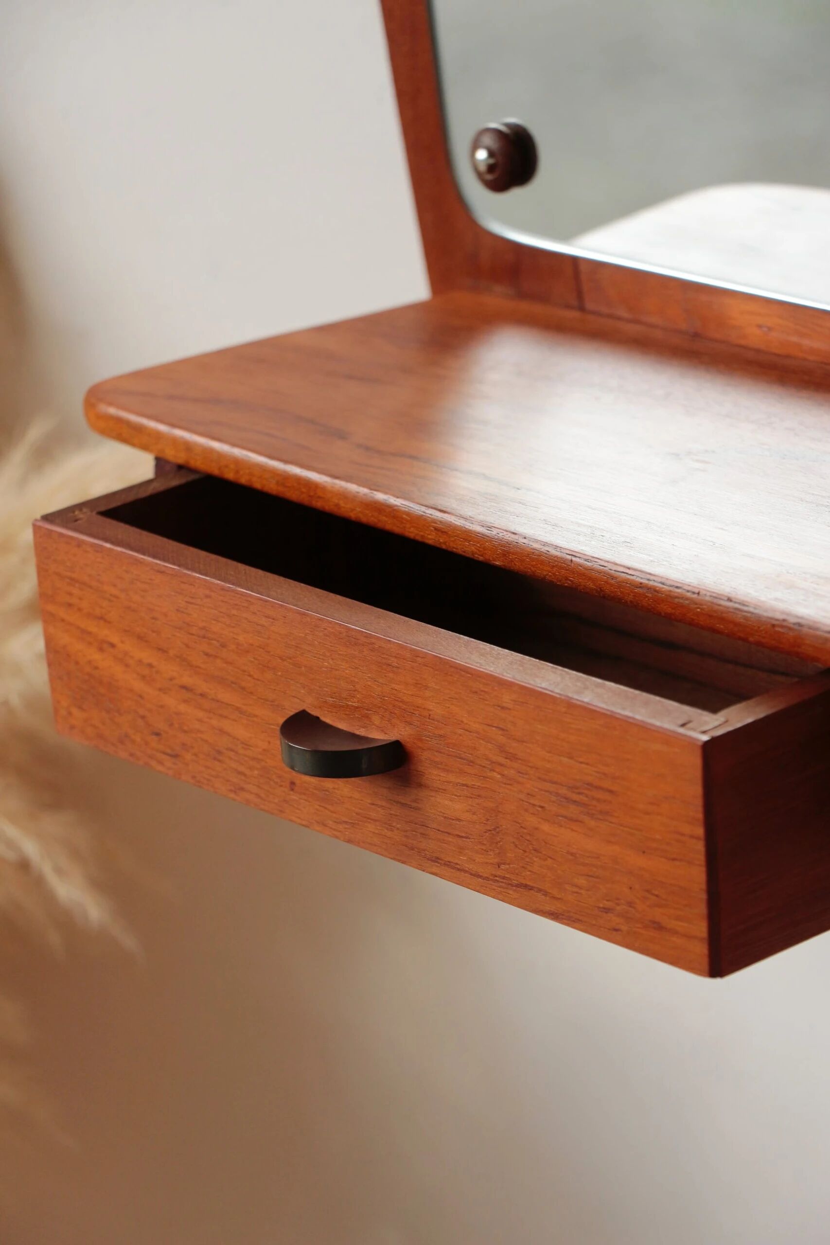 Scandinavian wall mirror in teak with drawers – mid-century Danish design