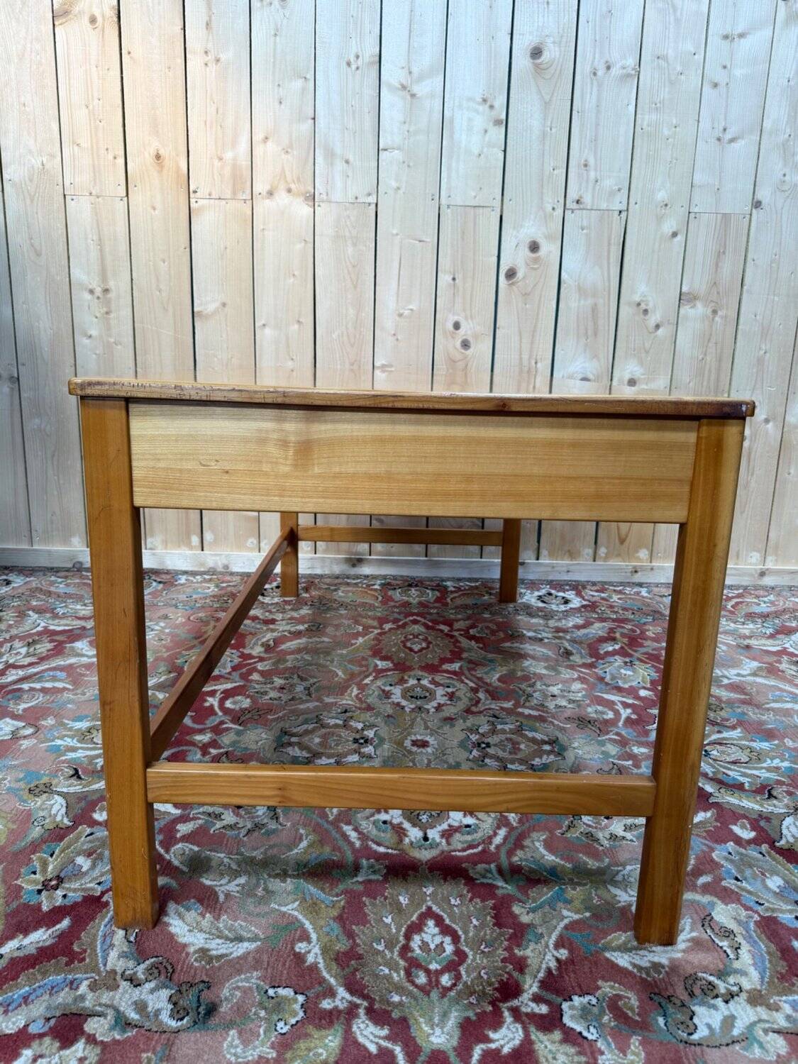 Flat desk – Scandinavian Style – Attributed to Petersen Bernt – Walnut and Oak