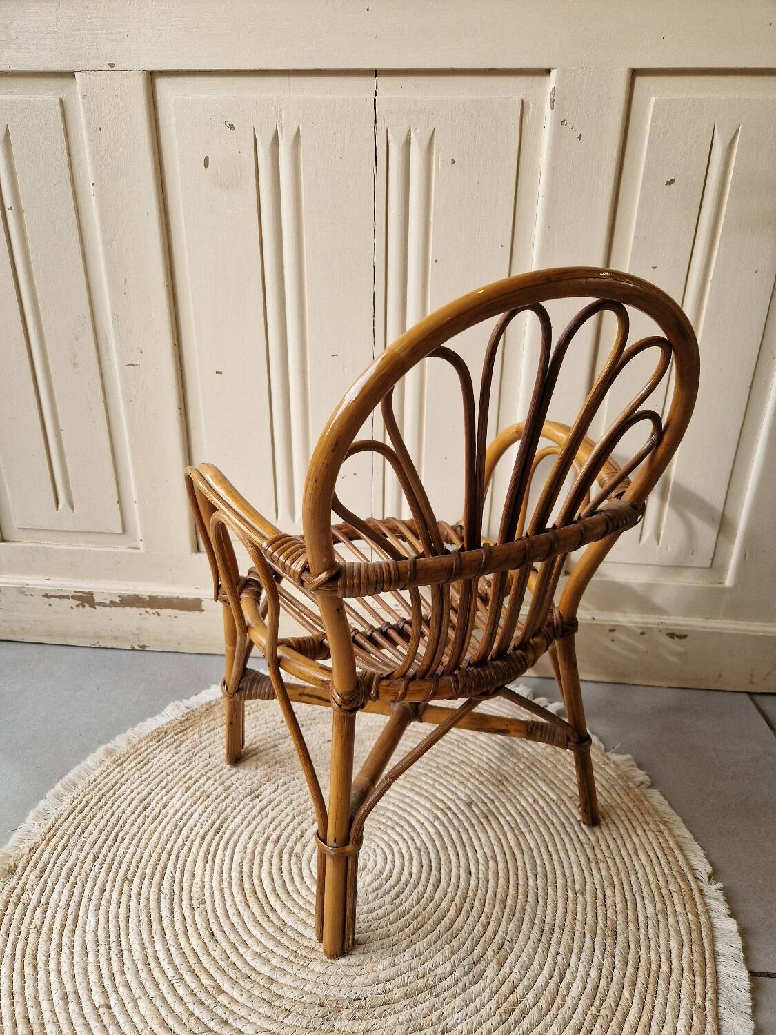 Ancien fauteuil en rotin enfant vintage