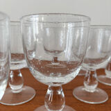 Set of 8 transparent bubble glass glasses for water or wine.