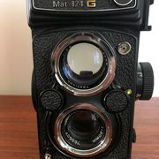 Appareil photo Yashica 6X6 argentique