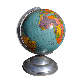 Grand globe terrestre taride