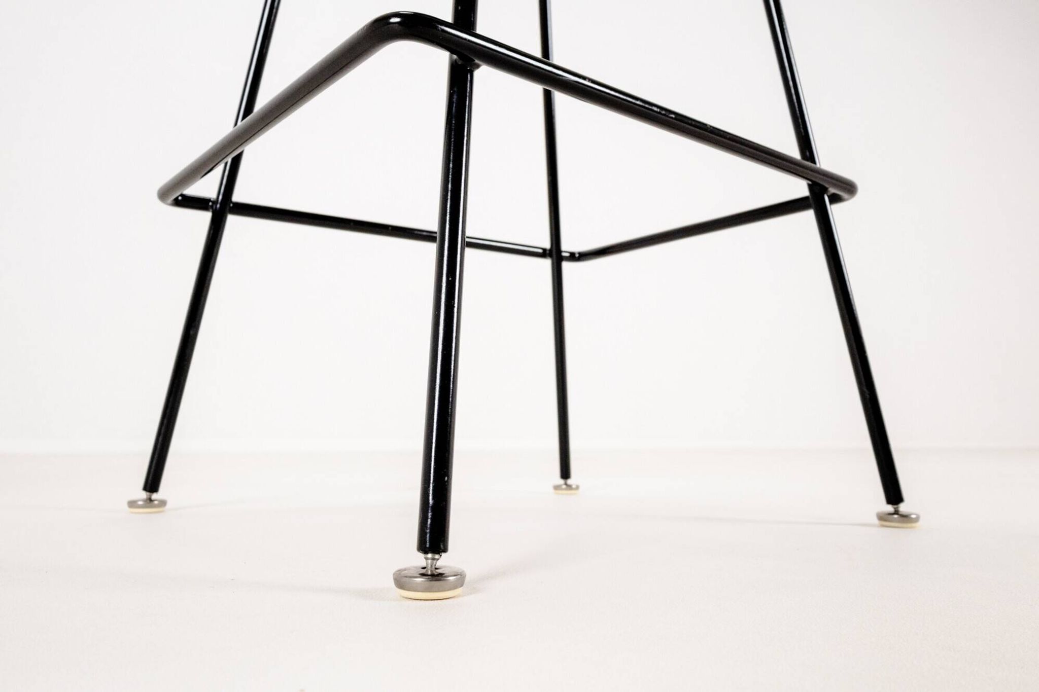 Set of 4 barstools by Harry Bertoia for Knoll, 1980