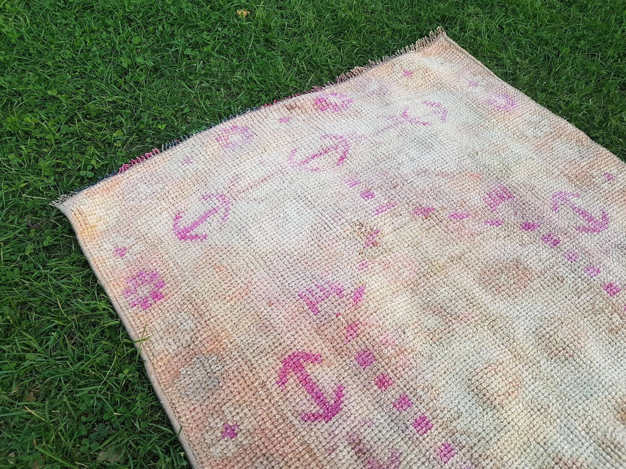 Vintage Turkish hallway rug 84x470 cm