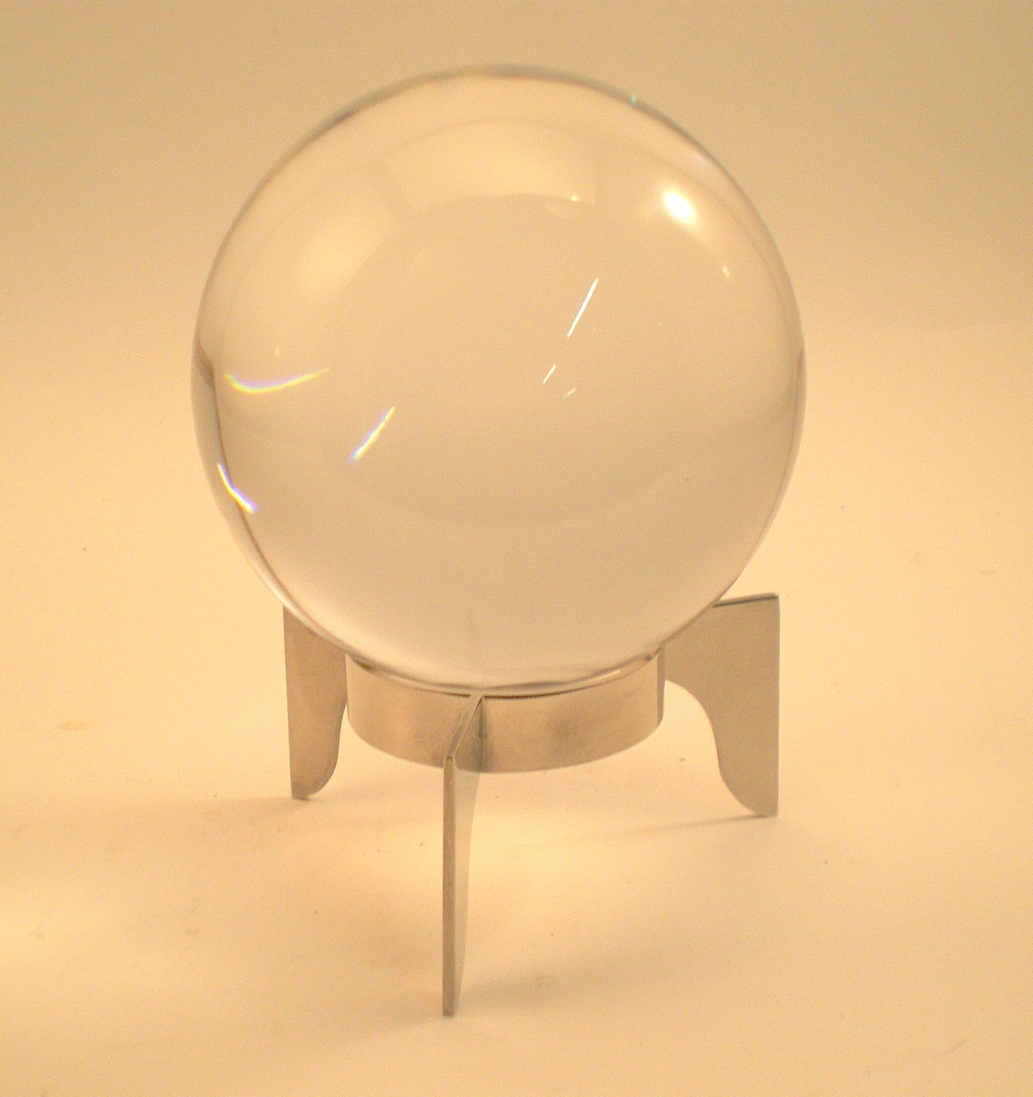 Boule de cristal modele Sirius signée Baccarat