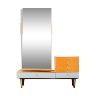 Dressing table from the 1960s