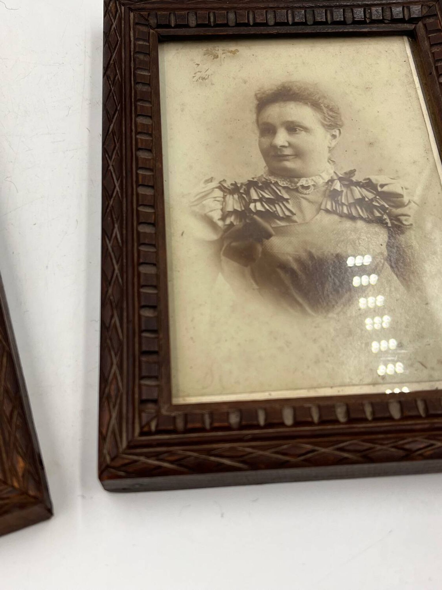 Wooden frame duo with relief