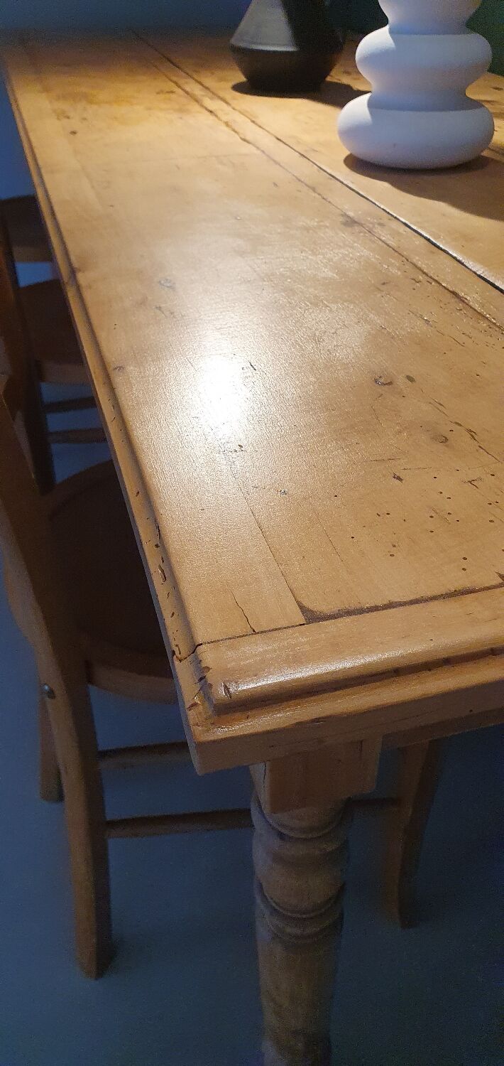 Farmhouse table
