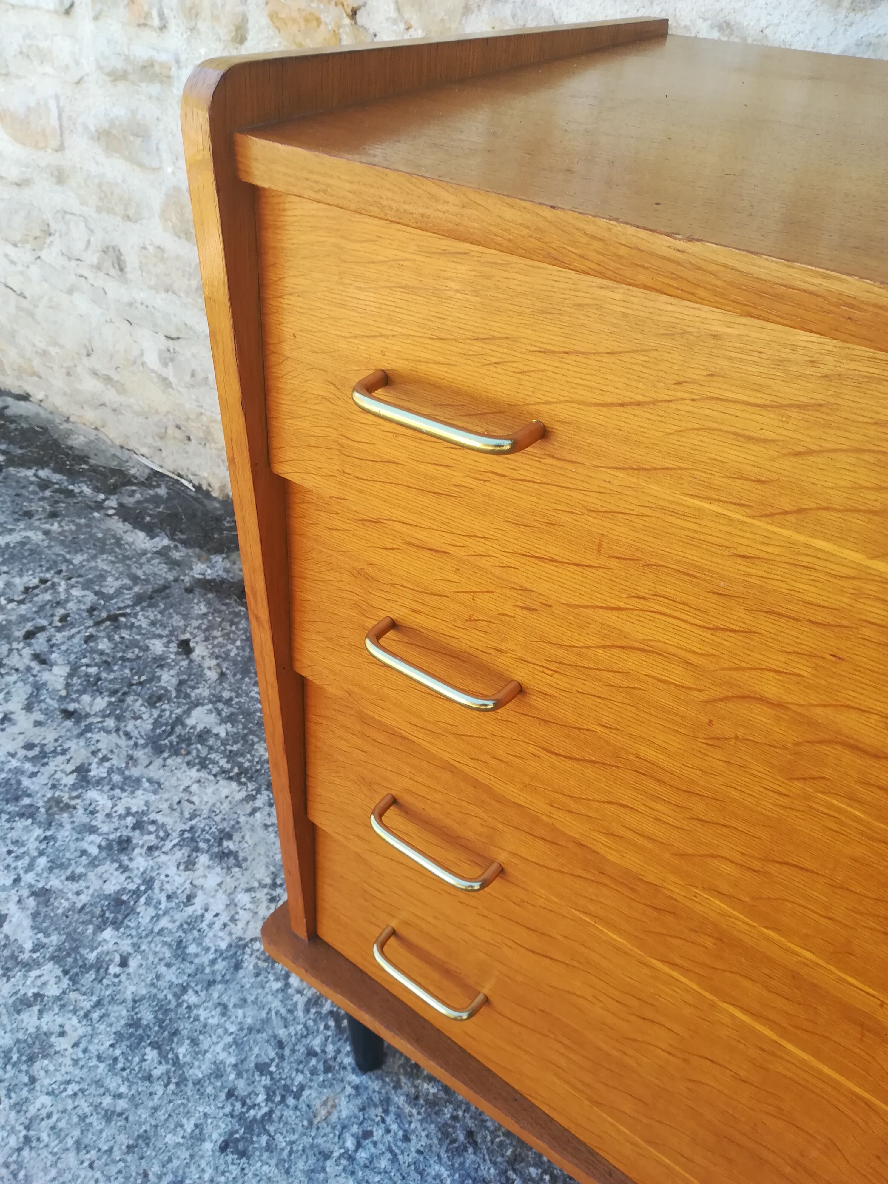 Vintage chest of drawers with four drawers