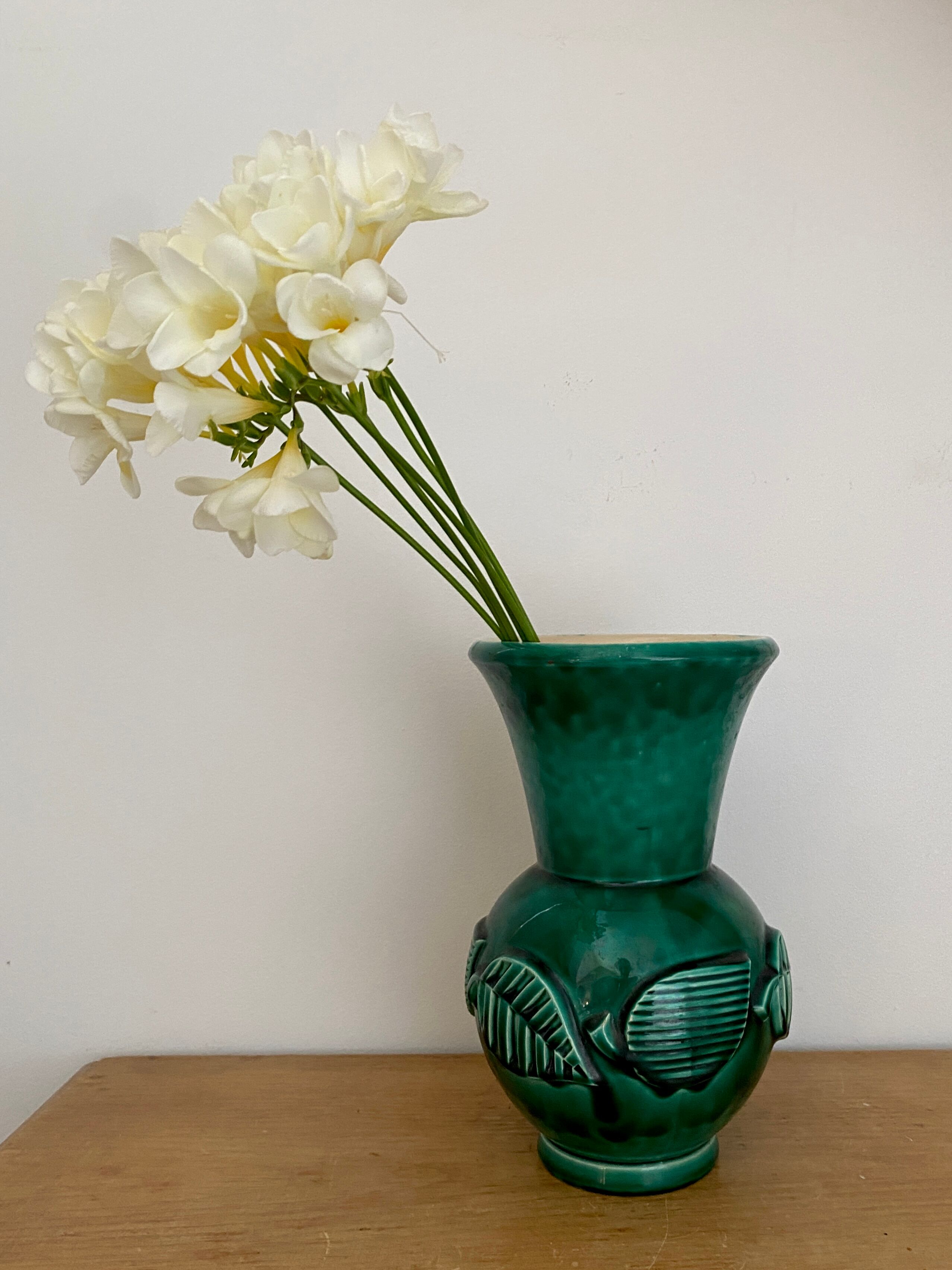 Vase vintage art déco en céramique verte