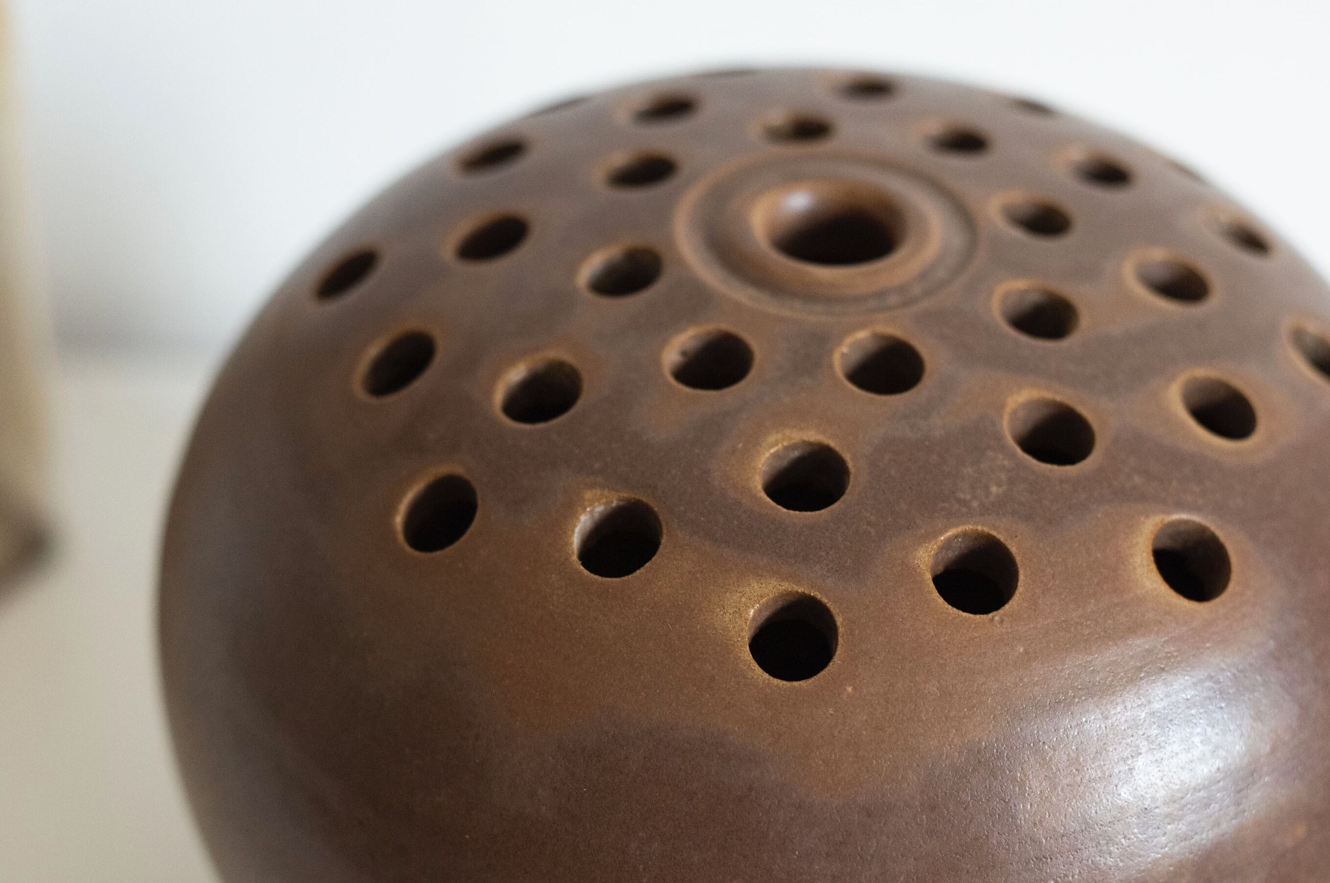 Large sandstone flower spike signed Philippe Aubert