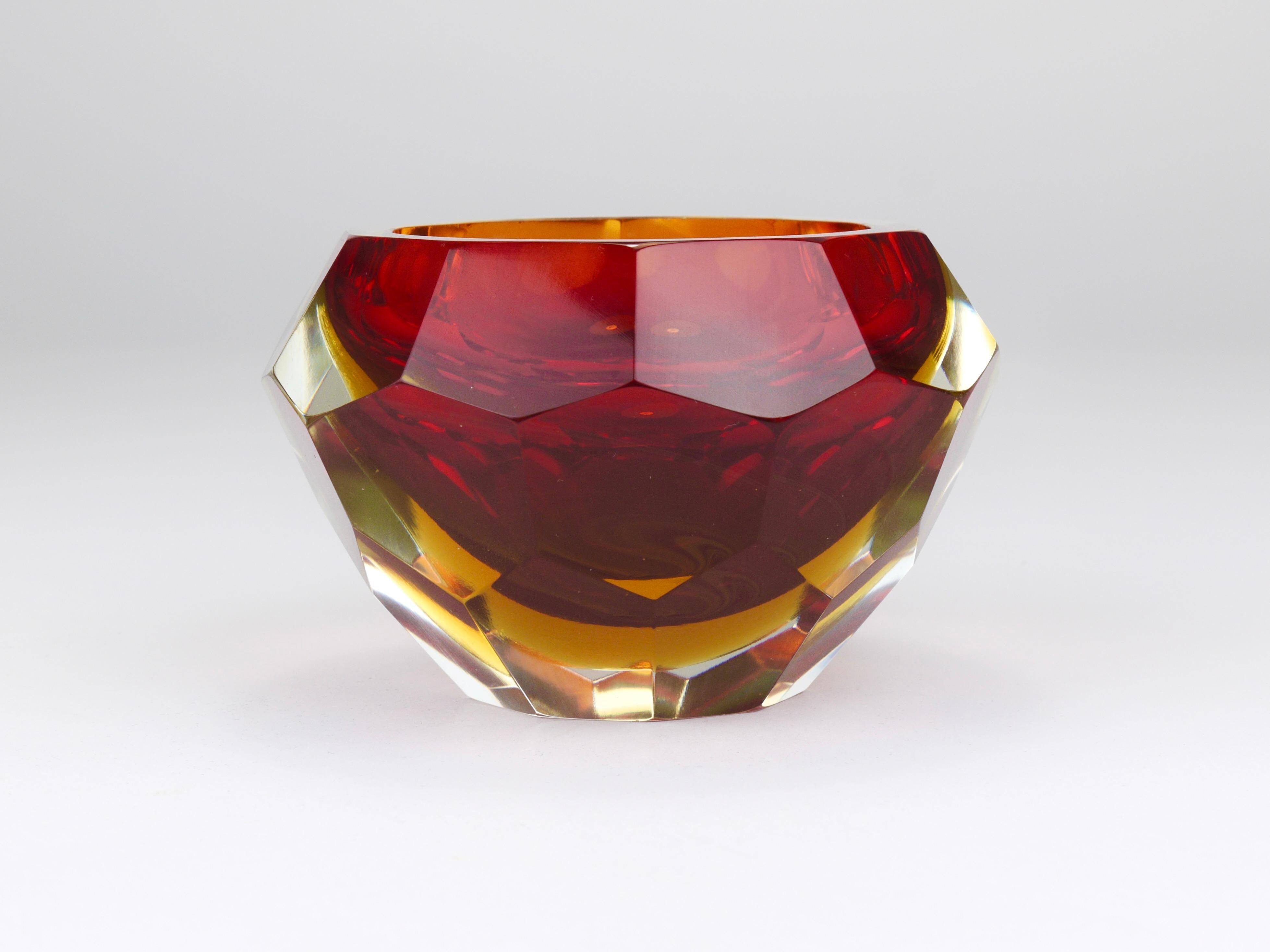 Mandruzzato Sommerso Bol Facetté en Verre Murano pour Caviar, Italie, 1960s