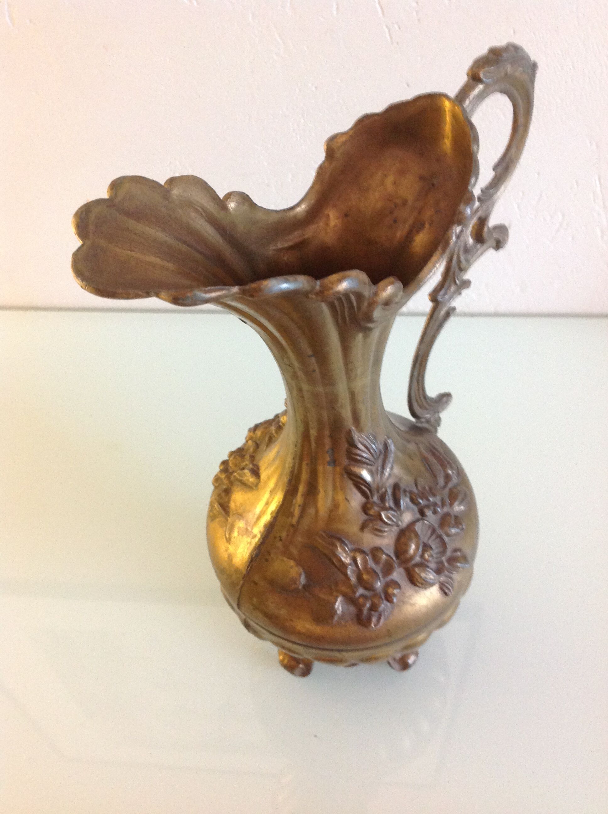 Art Deco-style regule vase
