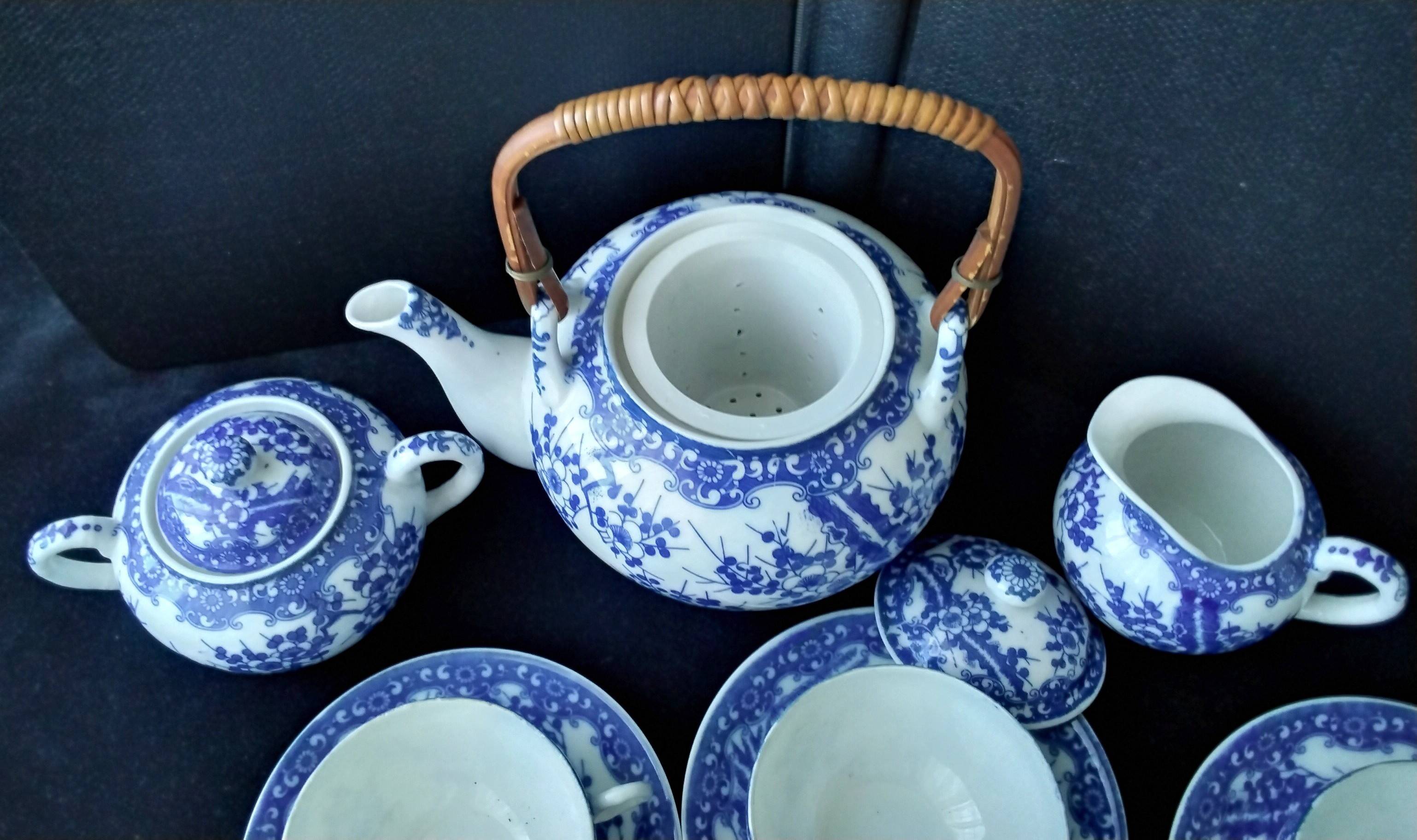Service à thé en porcelaine du Japon