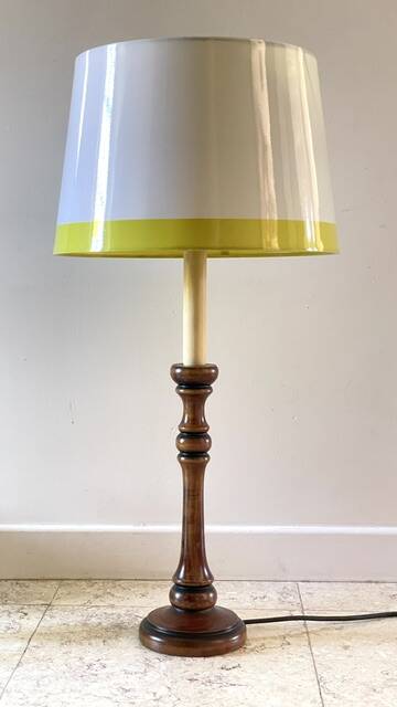 Candle holder lamp with walnut effect, vintage.