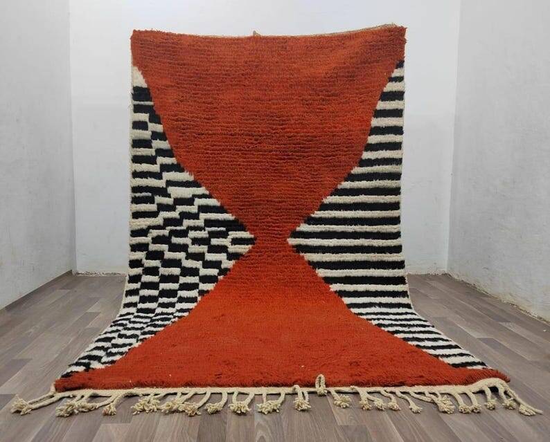 Azilal rug woven in natural wool 250cm x 150cm
