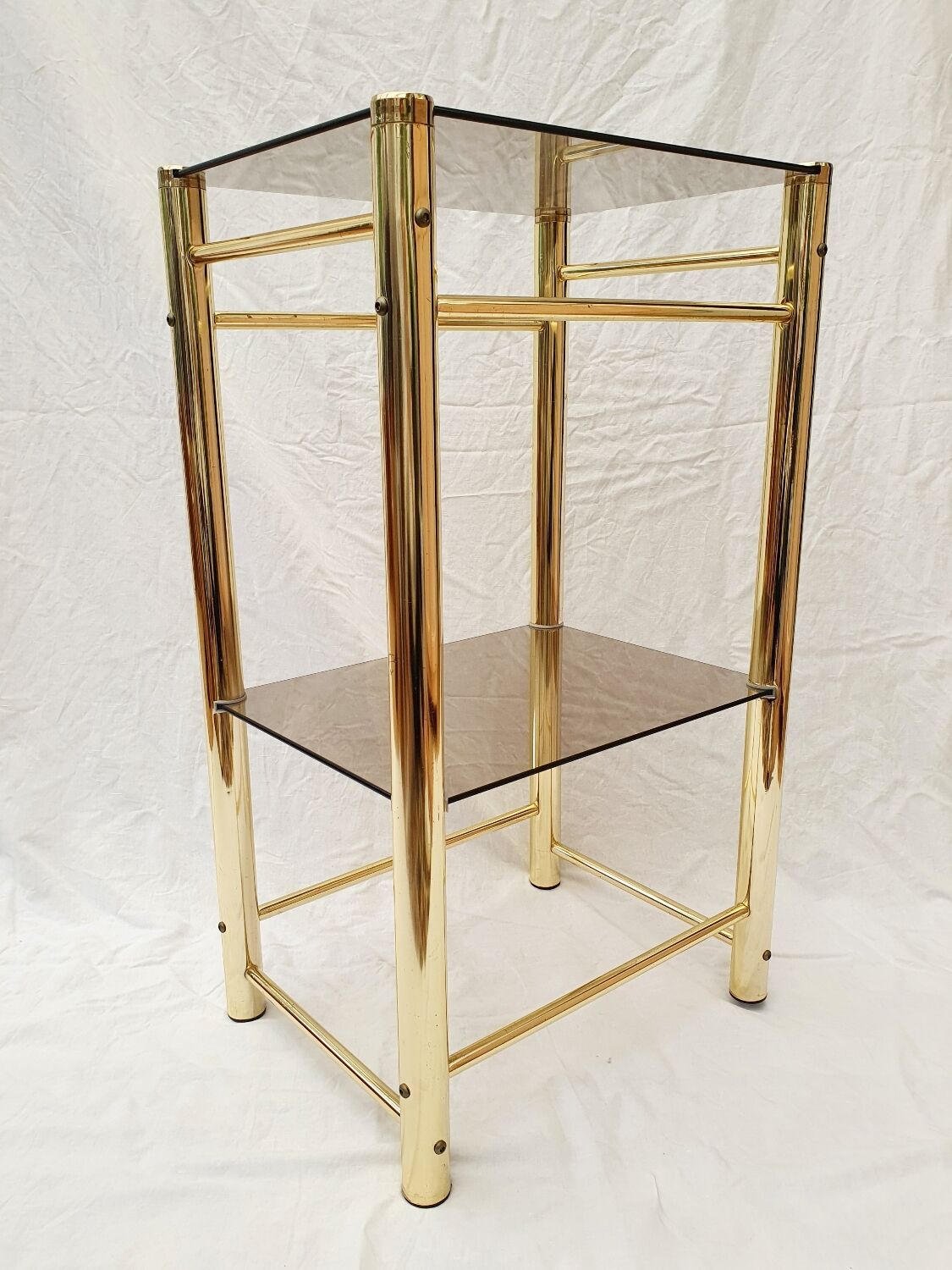 Sellette métal doré verre fumé