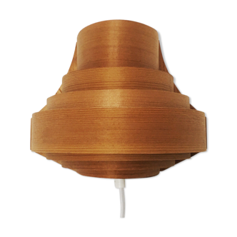 Wooden wall lamp