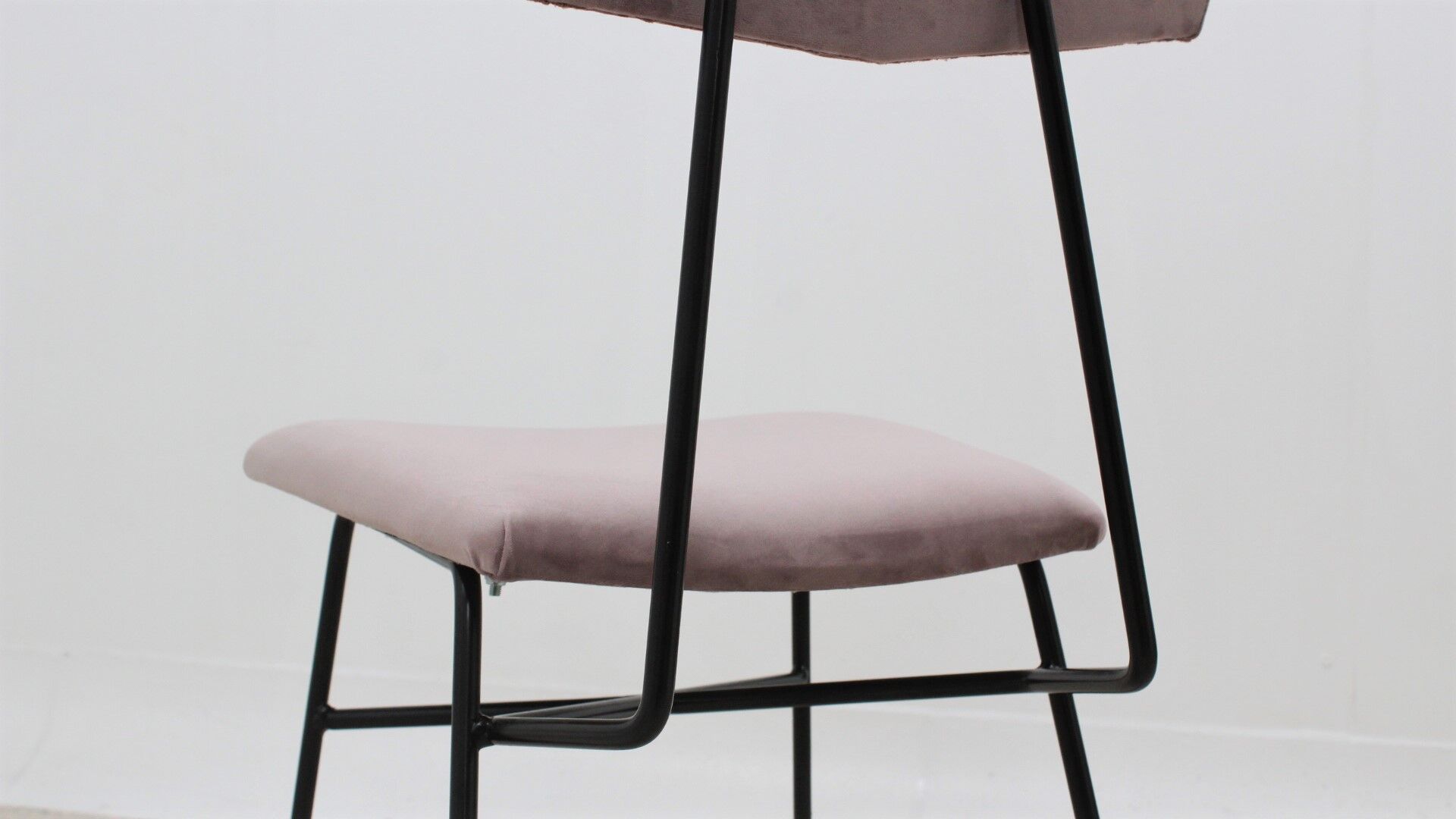 Set of 4 Italian mid century style dining chairs 1950s