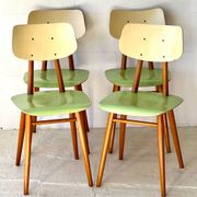 Chaises de salle à manger par TON, ensemble de 4