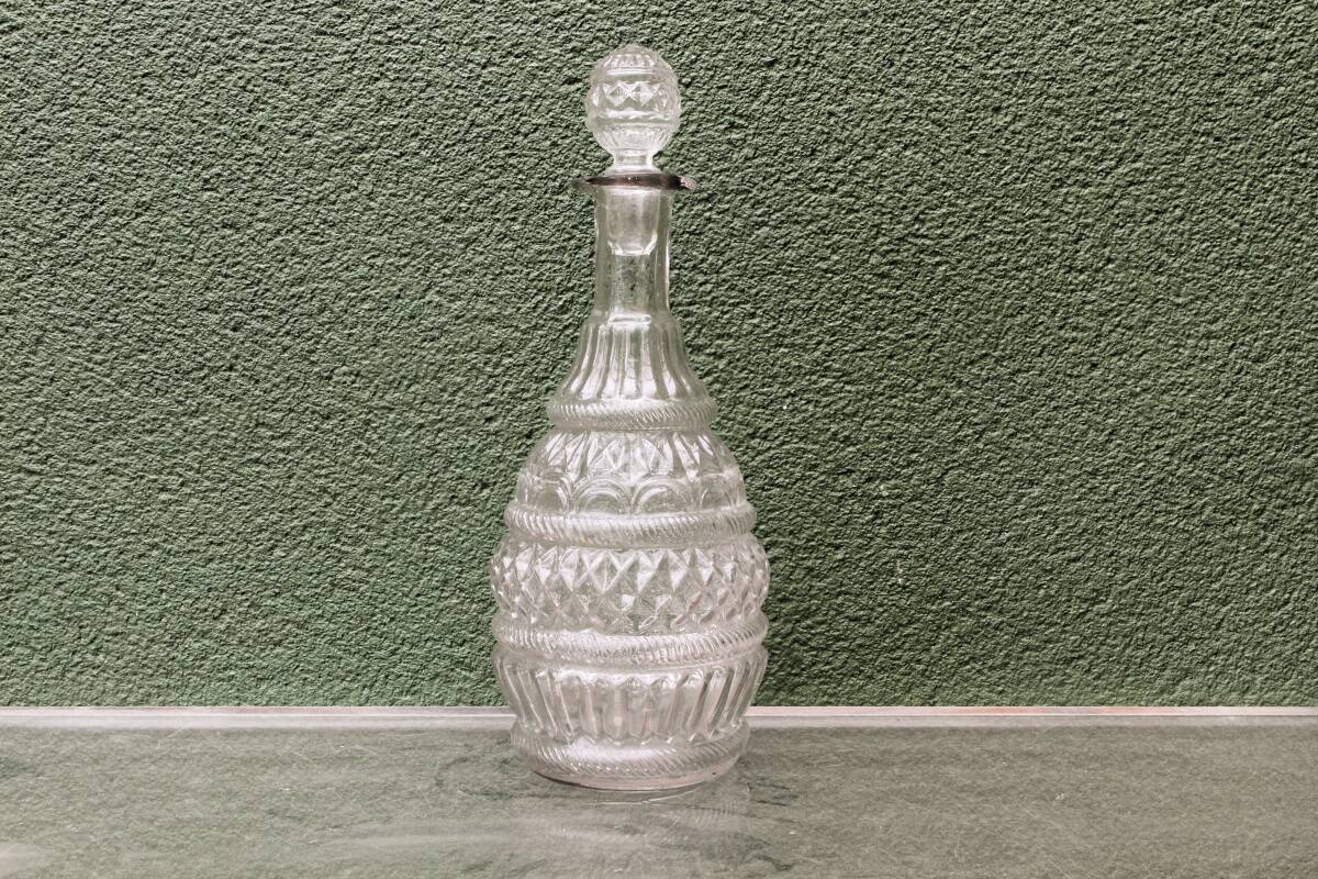 Blown glass carafe, 19th century