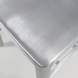Chaise vintage en aluminium Emeco Navy en bon état