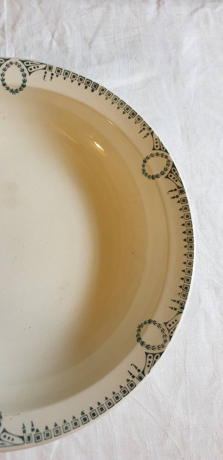 St Amand hollow dish