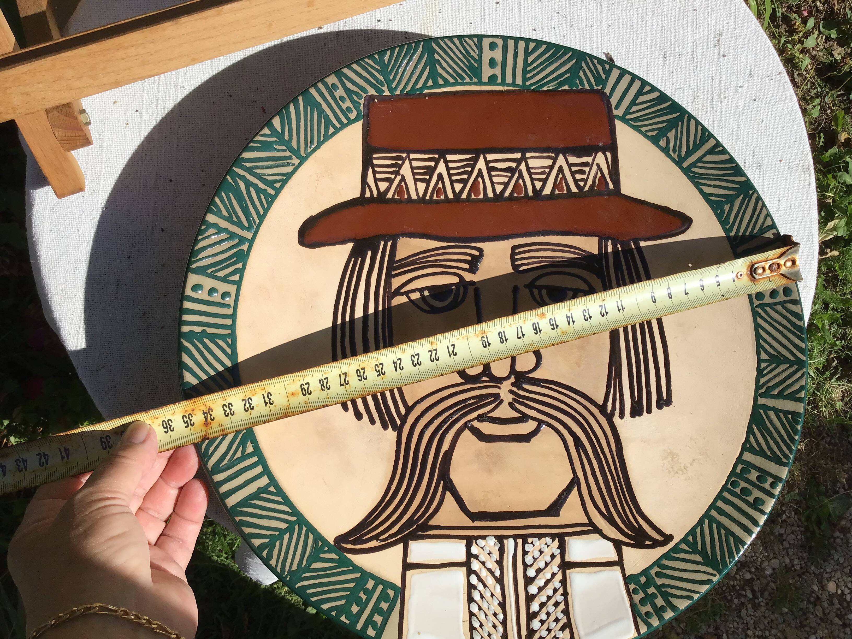 Large decorative dish Monsieur Mustache