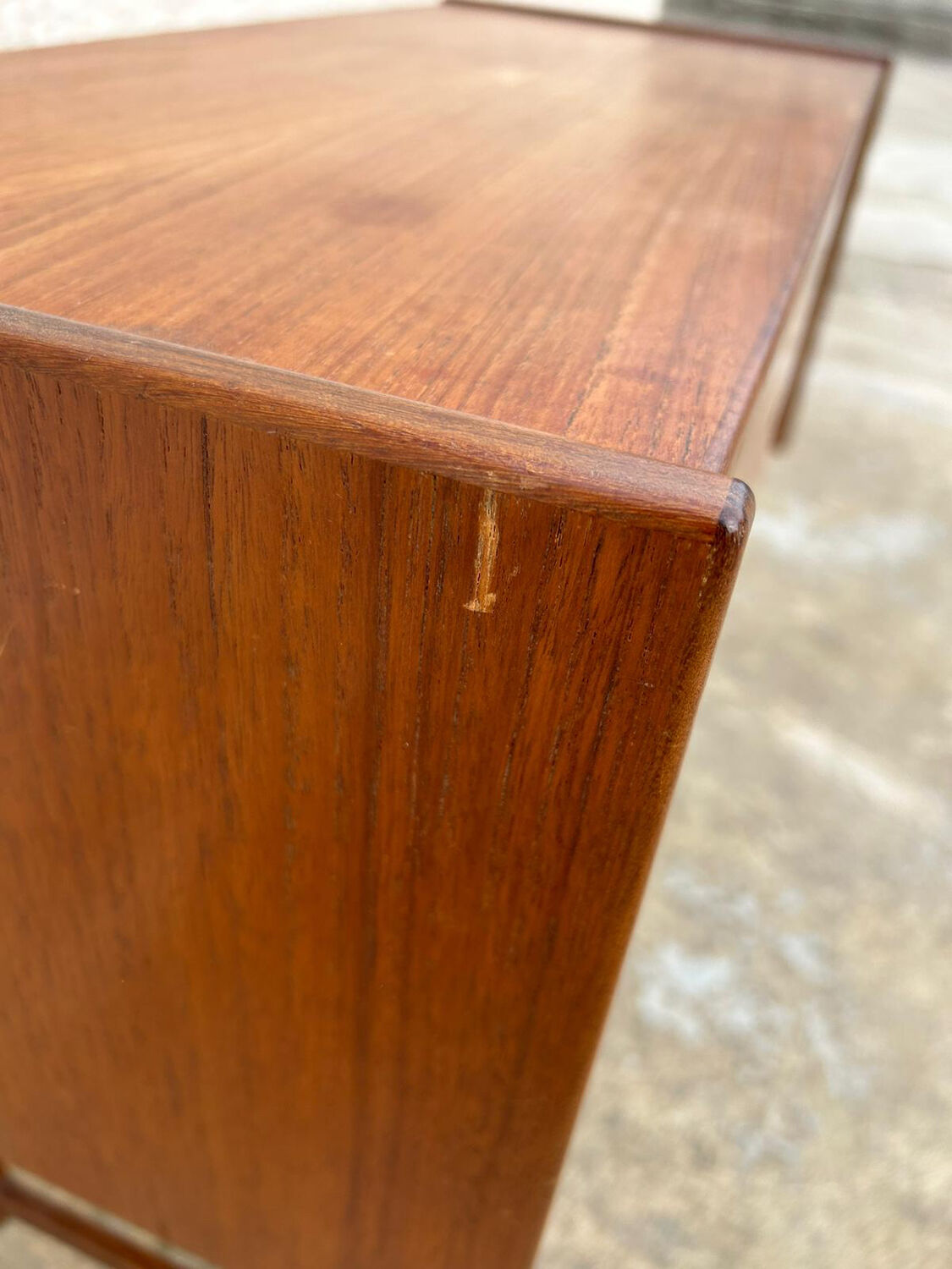 Scandinavian chest of drawers 4 drawers