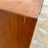 Scandinavian chest of drawers 4 drawers