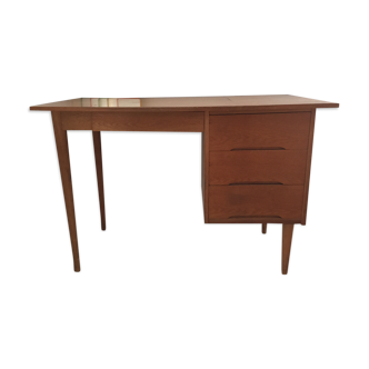 Scandinavian desk