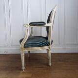 2 convertible chairs